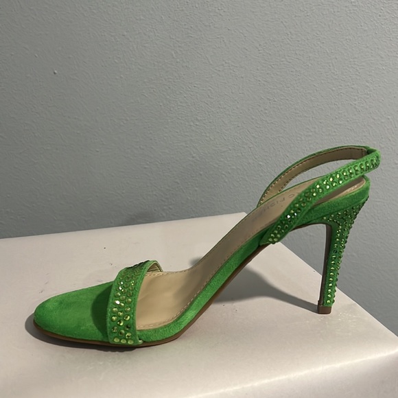 New Marc Fisher Betila Rhinestone Embellished Green Slingback Sandal Heels - Picture 9 of 12